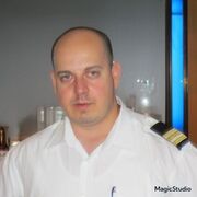  ,  Alex, 46