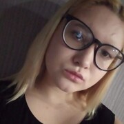  ,  Milana, 24
