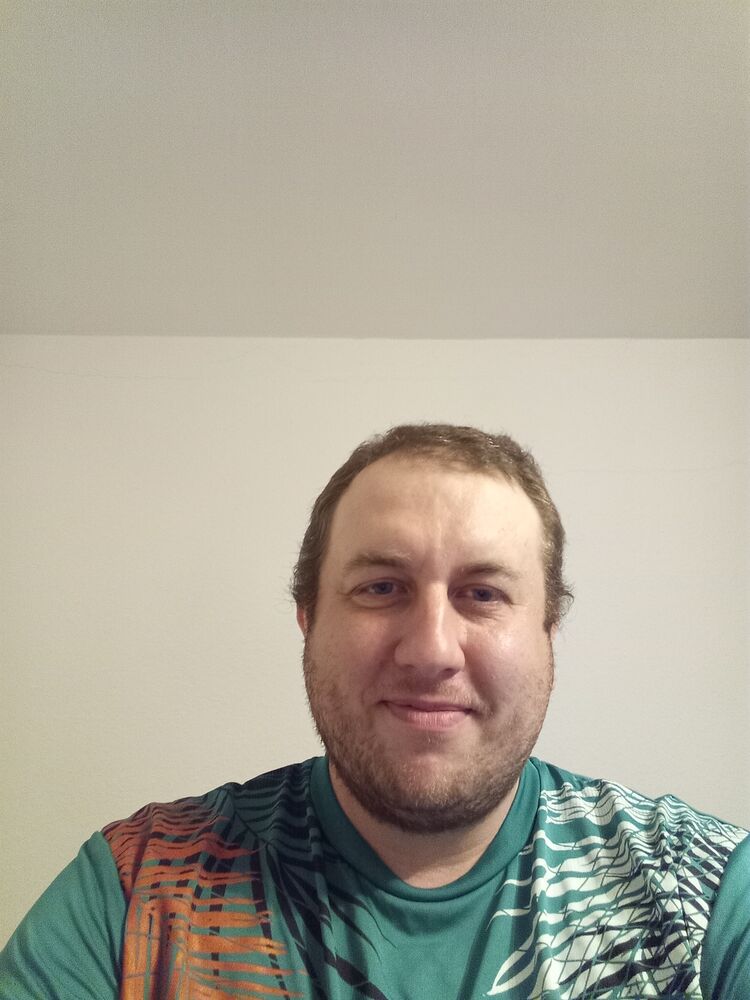  43067471  Evgeni, 38 ,    