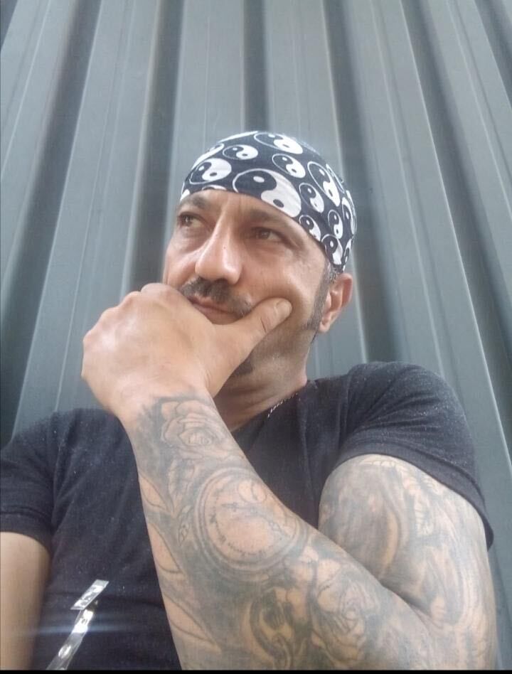  36542551  Gokcan, 42 ,    