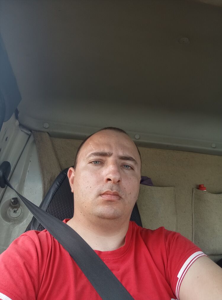  51799931  , 33 ,    --