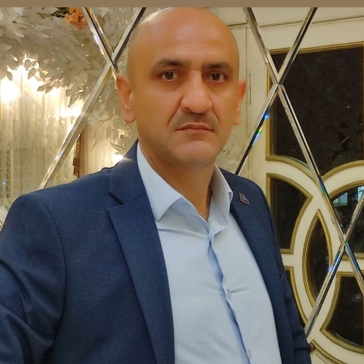  48296991  Ruslan, 47 ,    