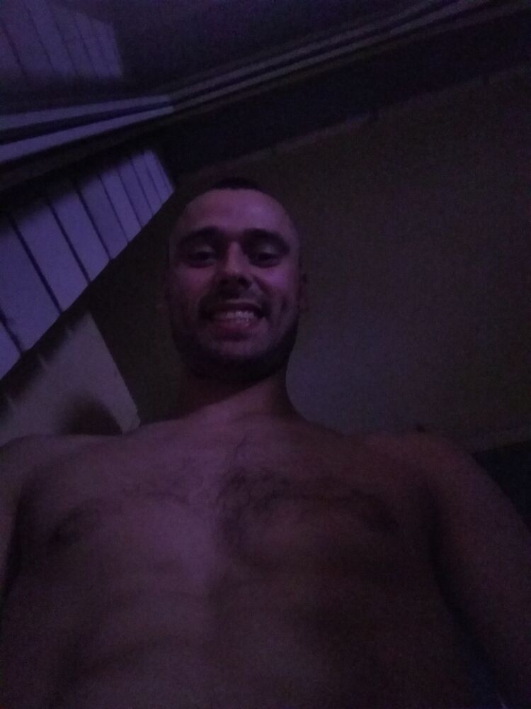  ,   Maks, 39 ,   ,   , c 