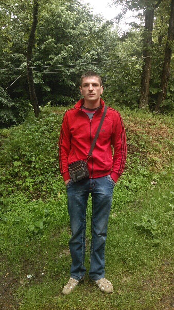  6137311  IVAN, 36 ,     