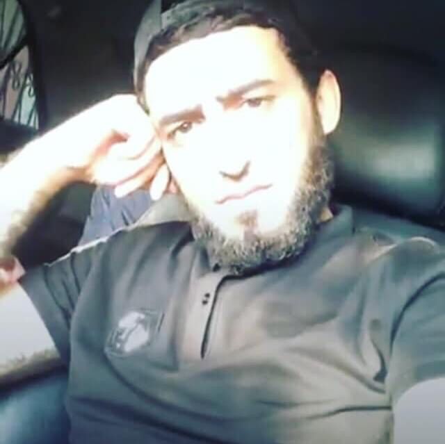  29776161  Karen, 35 ,    