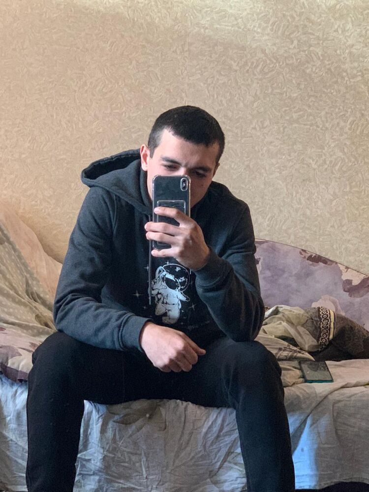  --,   , 27 ,   c 