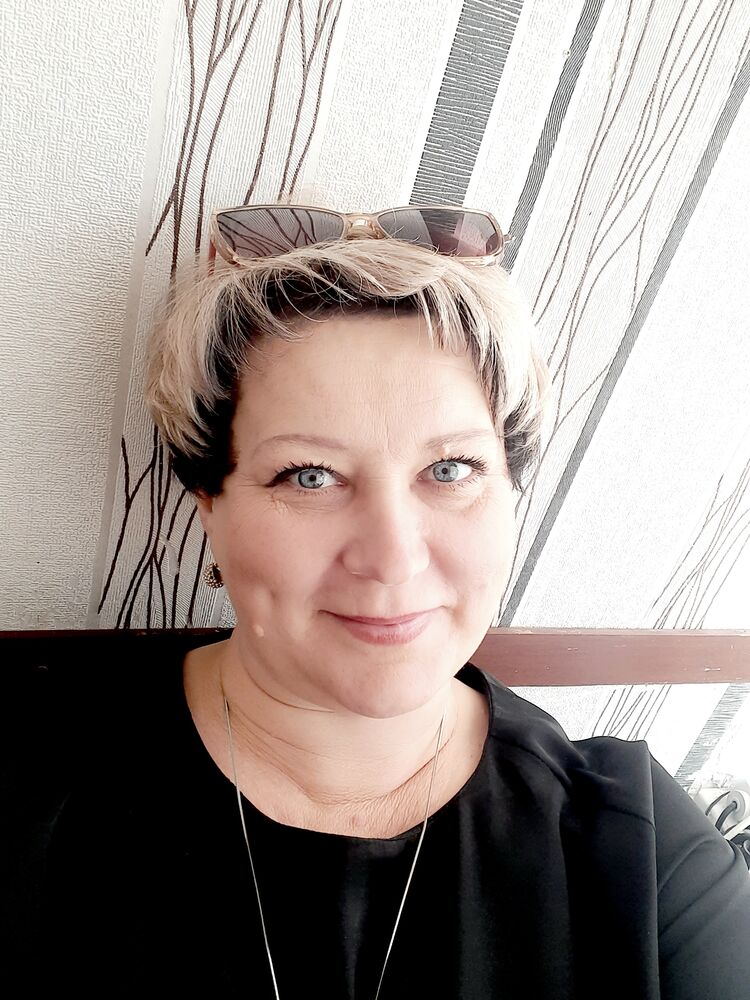  ,   Alka, 47 ,   ,   