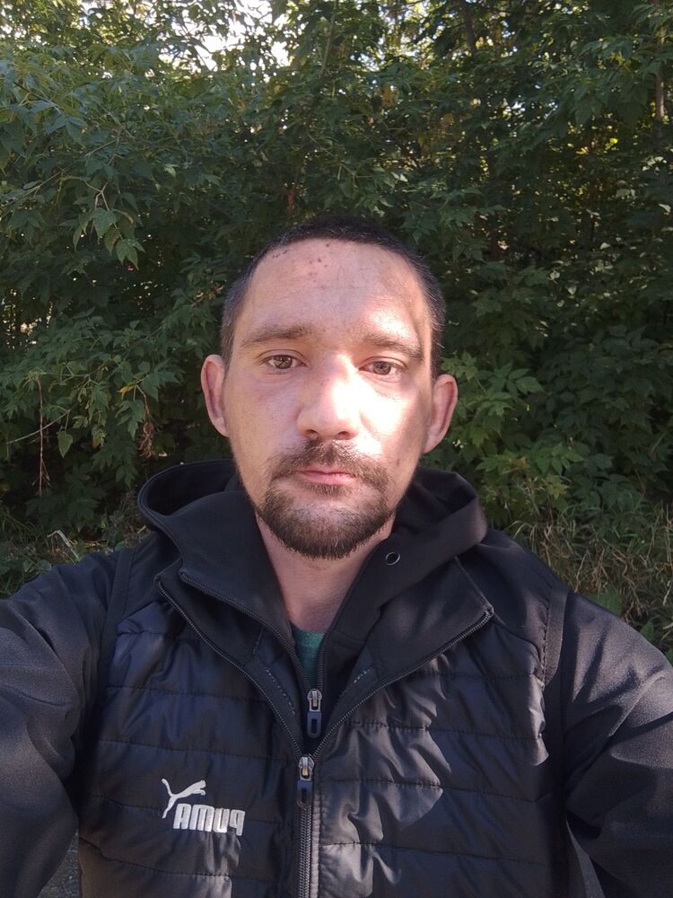  53312041  , 32 ,    