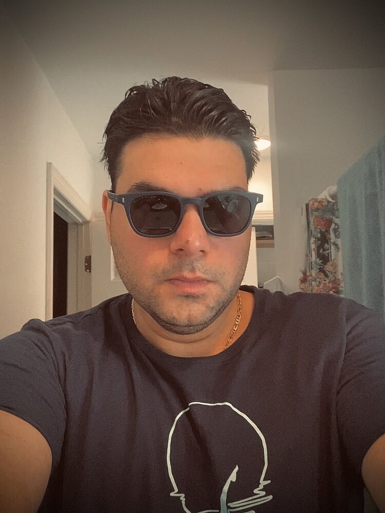  36662221  Sergei, 35 ,    