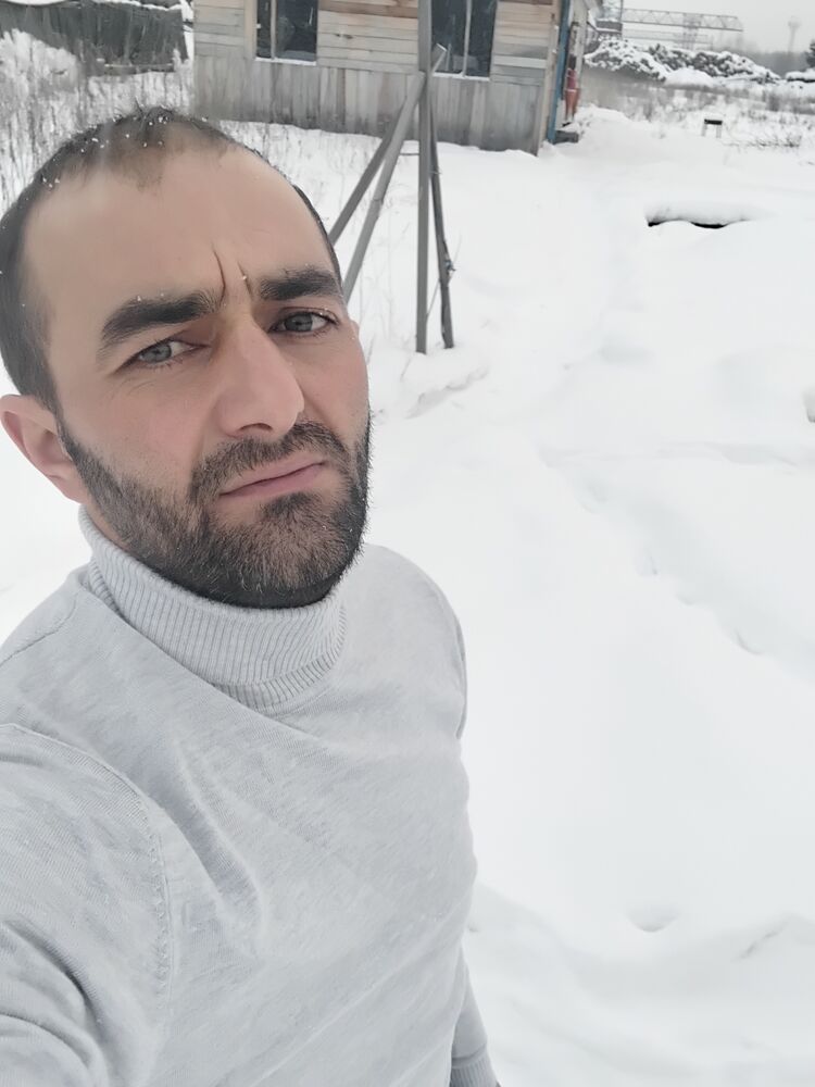  49253771  Abbas, 34 ,    