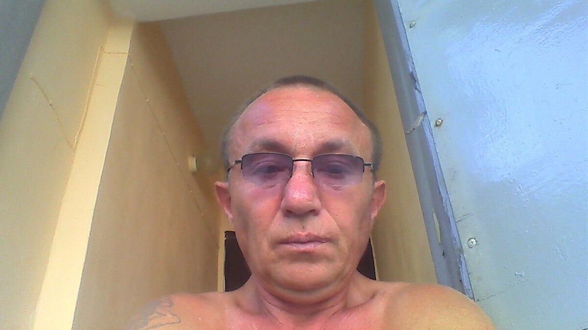 -,   , 52 ,   