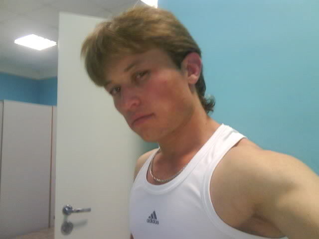  9059211  RADMIR, 37 ,    