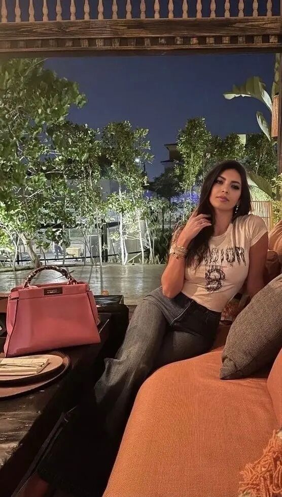  39620481  Anna, 29 ,    