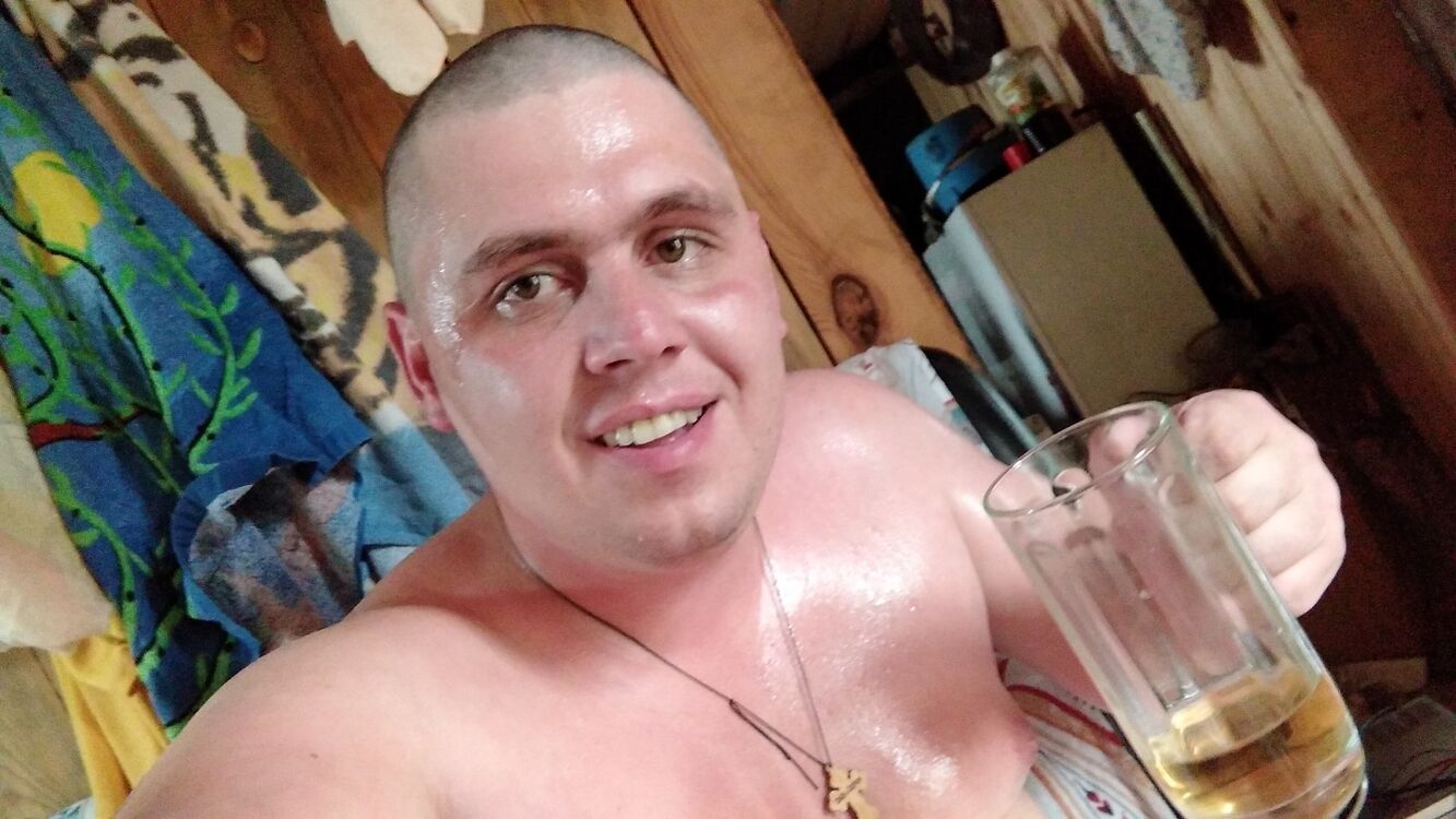  ,   Wasilii, 33 ,  
