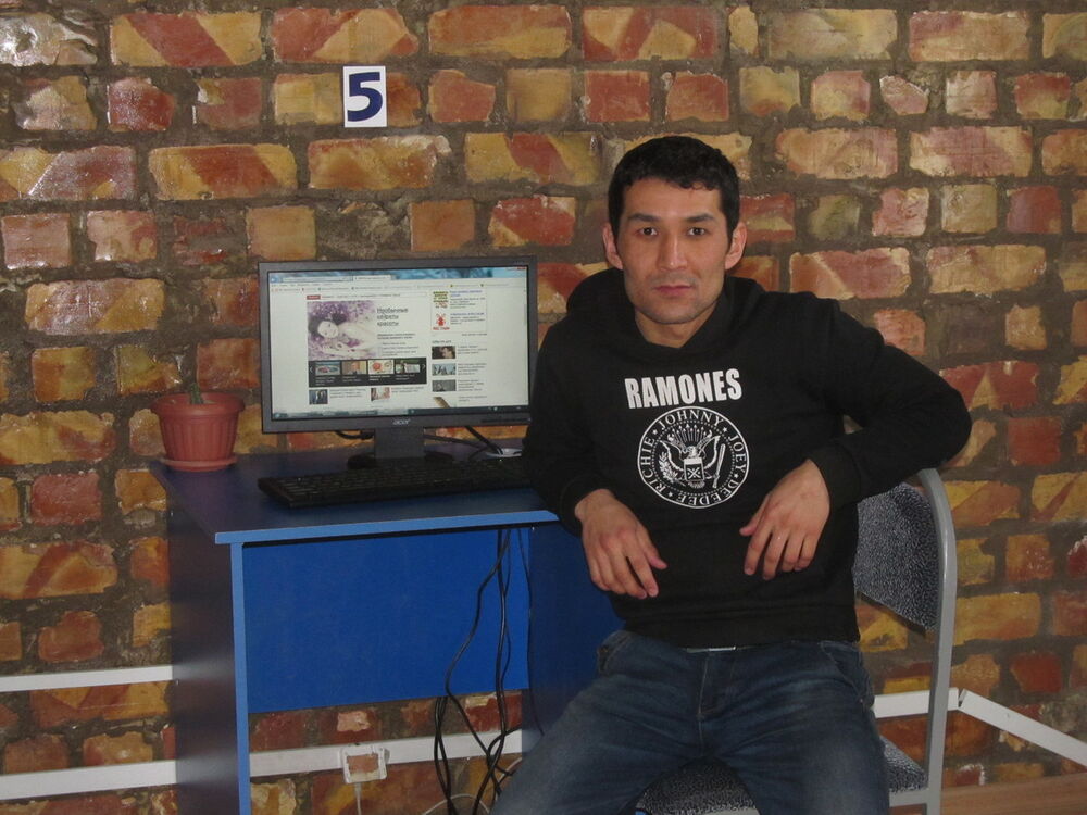  4957781  Dj Maks, 39 ,    