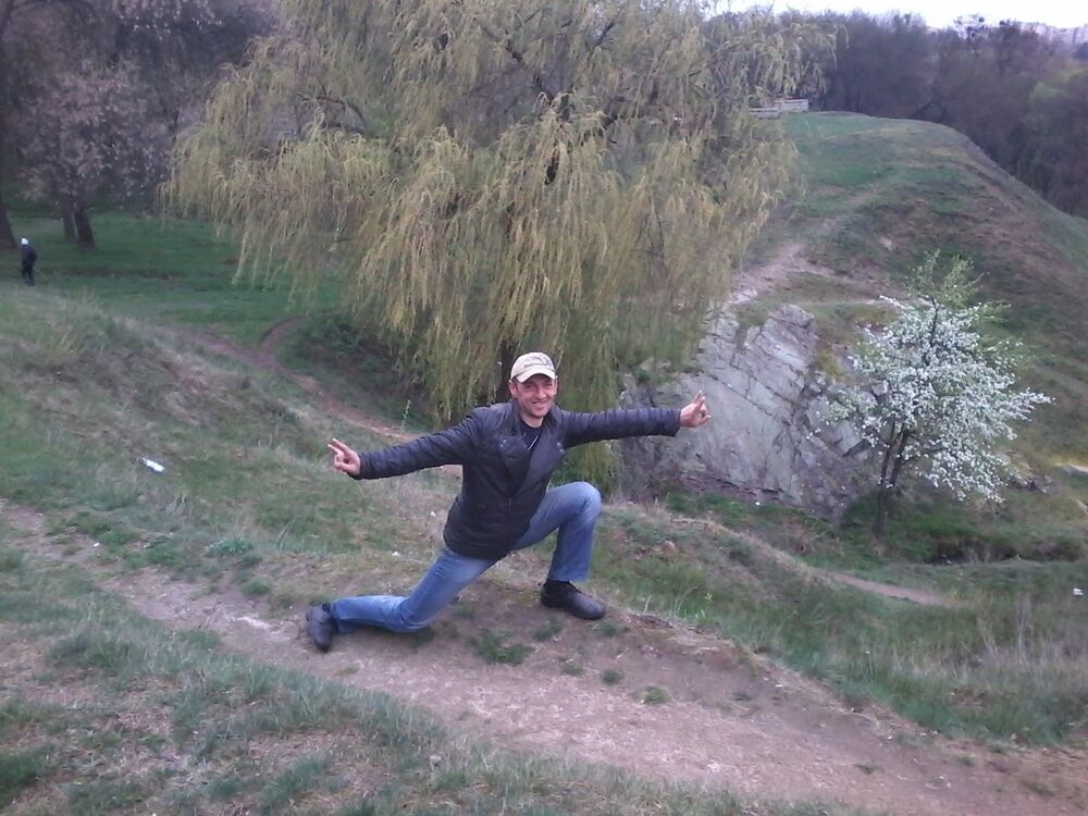  18614521  Stepan, 53 ,    