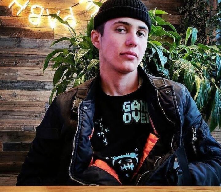  ,   Nikolay, 26 ,   c , 