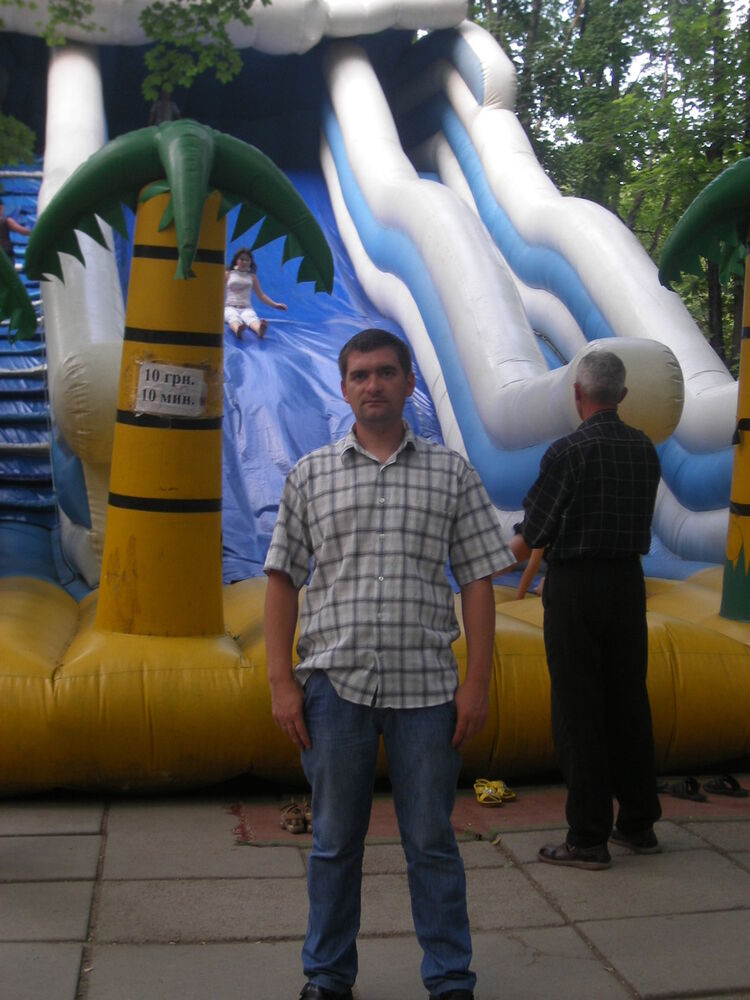  4237821  Slava, 47 ,    