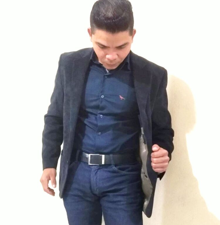  --,   Wilton, 34 ,   ,   