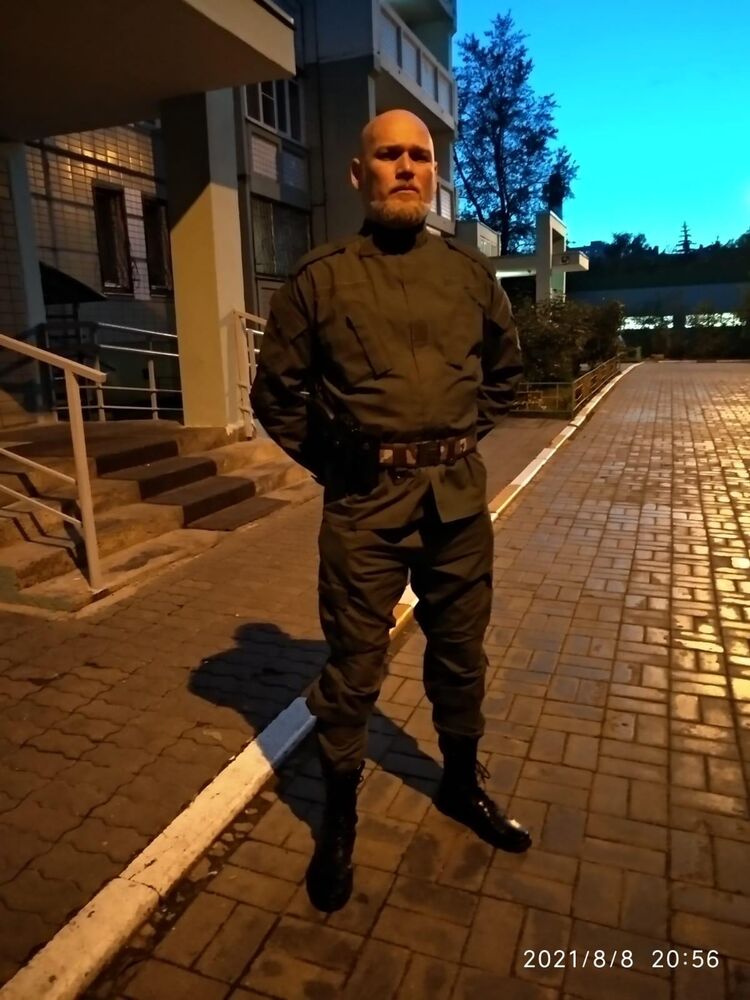  31423471  Ruslan, 49 ,    