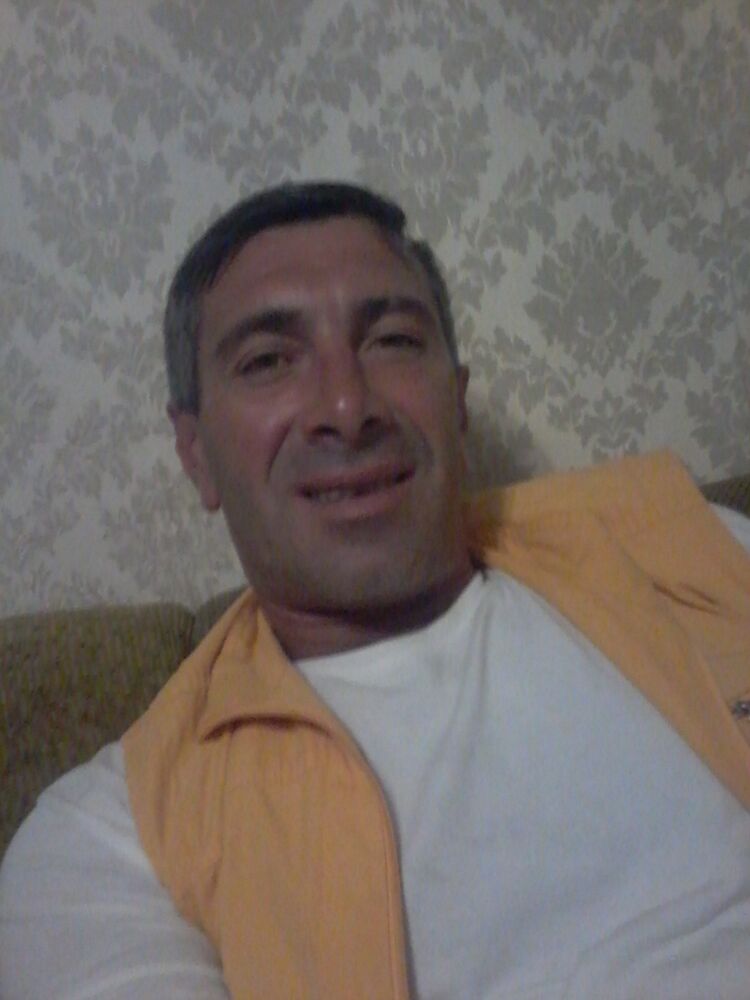  27987001  Arkadi, 42 ,    