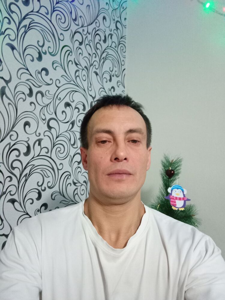  ,   Yury, 43 ,   ,   