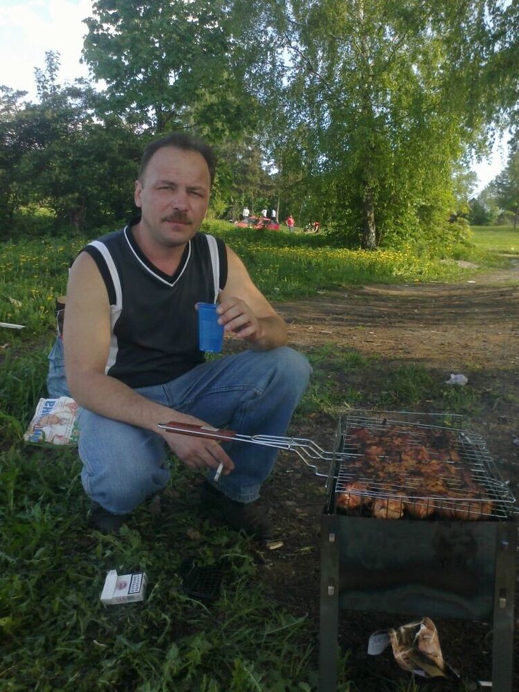  48976441  , 52 ,    