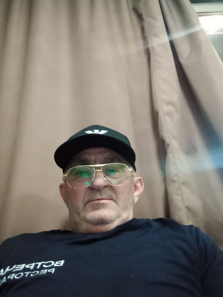 47042661  Garlk, 49 ,    