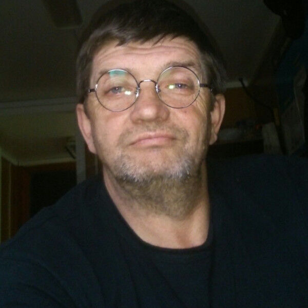  5211631  Aleksandr, 61 ,    