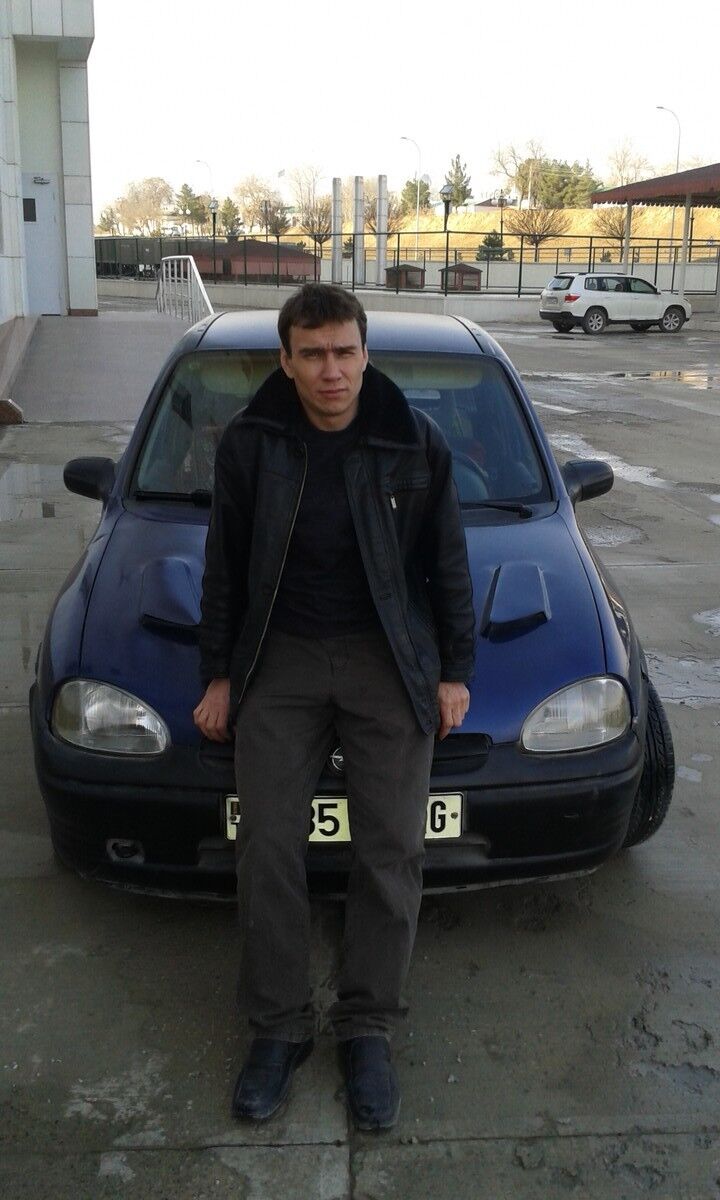  8150381  Sergei, 47 ,    