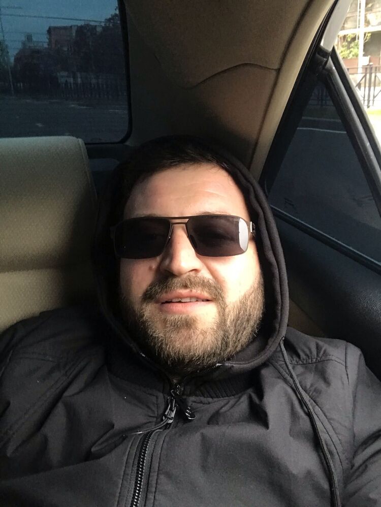  46394791  Georgi, 32 ,    