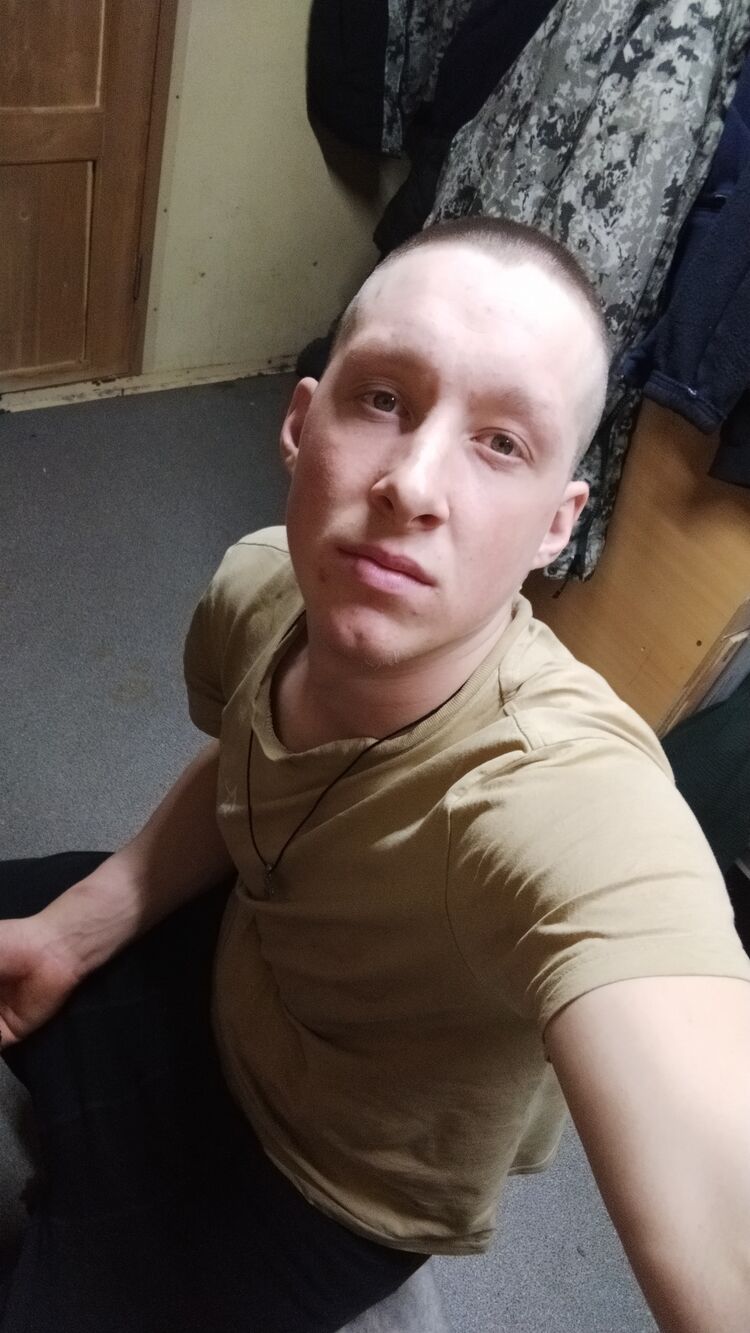  42646881  , 23 ,    