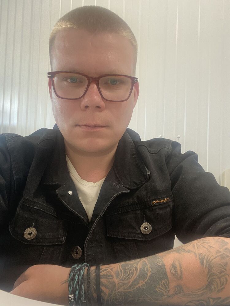  28528361  , 34 ,    