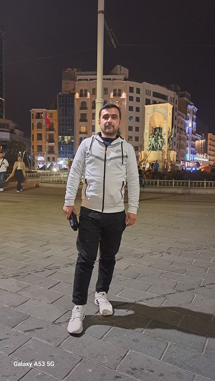  ,   Renat, 37 ,   ,   , c 