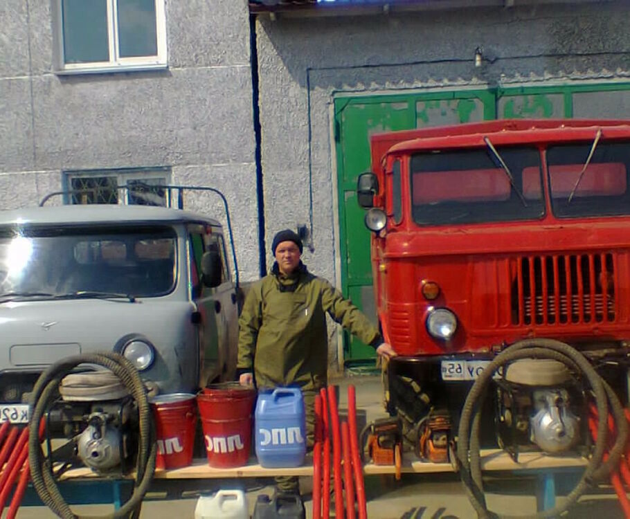  10757711  , 42 ,    -