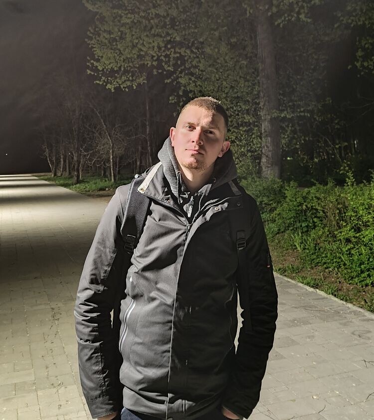  43441941  Dima, 26 ,    
