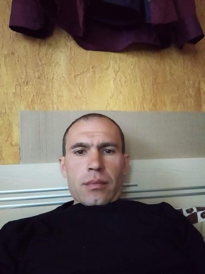  52707831  Aurel, 43 ,    