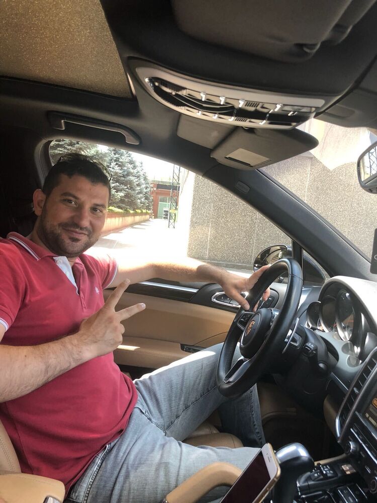  ,   Sebastiyan, 33 ,   ,   