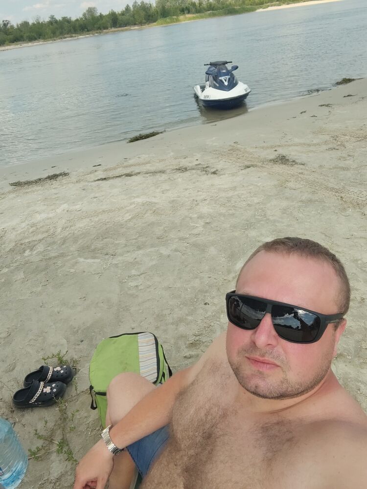  52886111  , 39 ,    