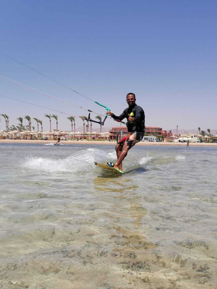  29074831  Ali_kitesurf, 28 ,    Al Ghardaqah