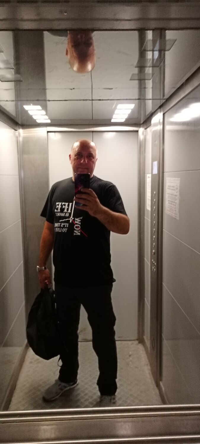  52931141  , 47 ,    