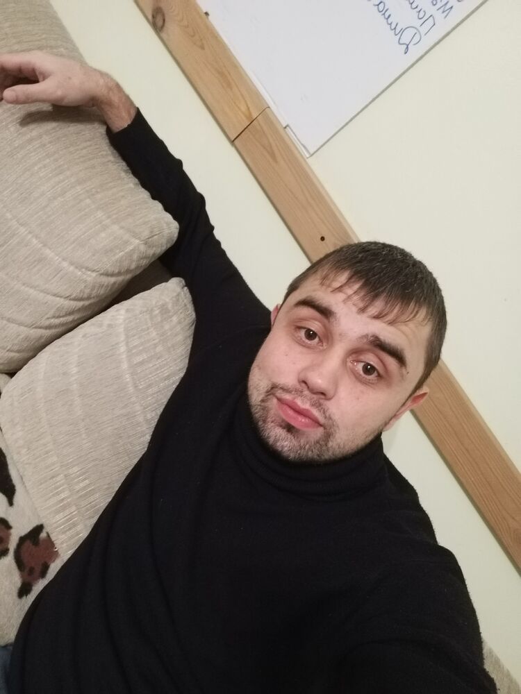  30464741  , 28 ,    