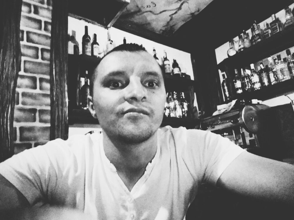  9259421  Krek, 38 ,    