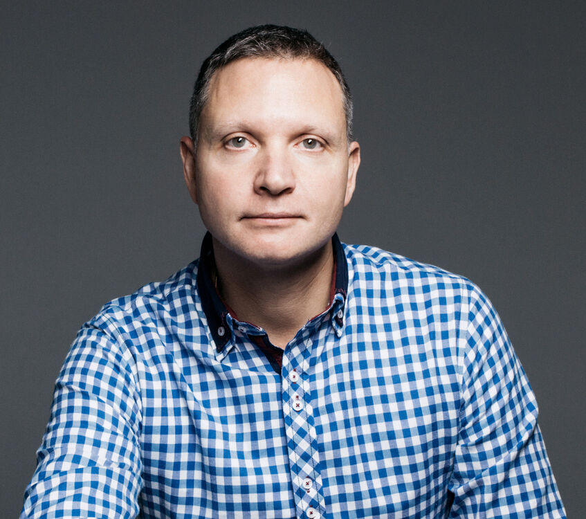  49576331  Sergei, 37 ,    