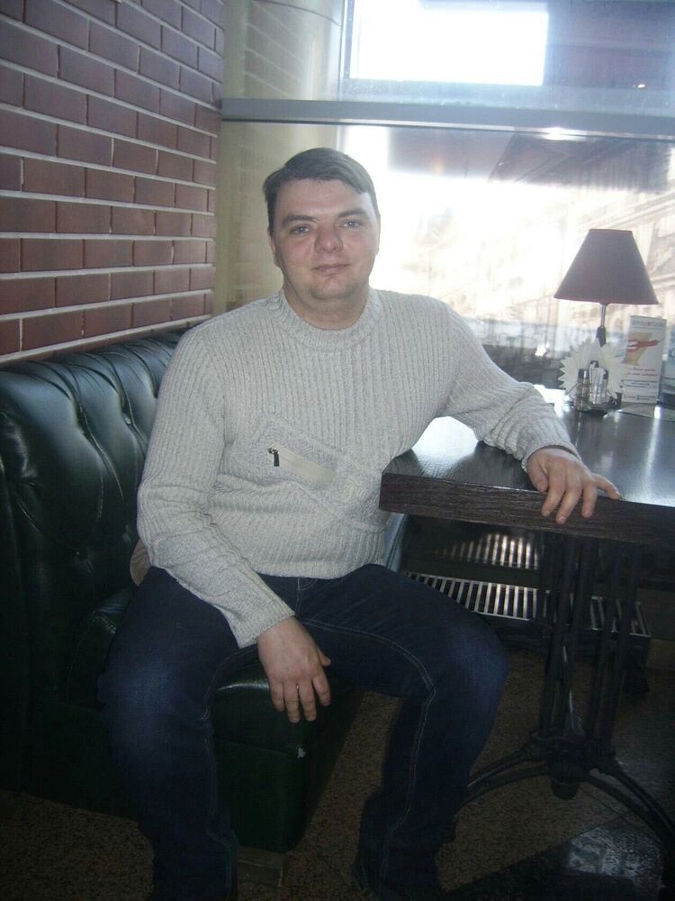  53289401  Vladimir, 45 ,    