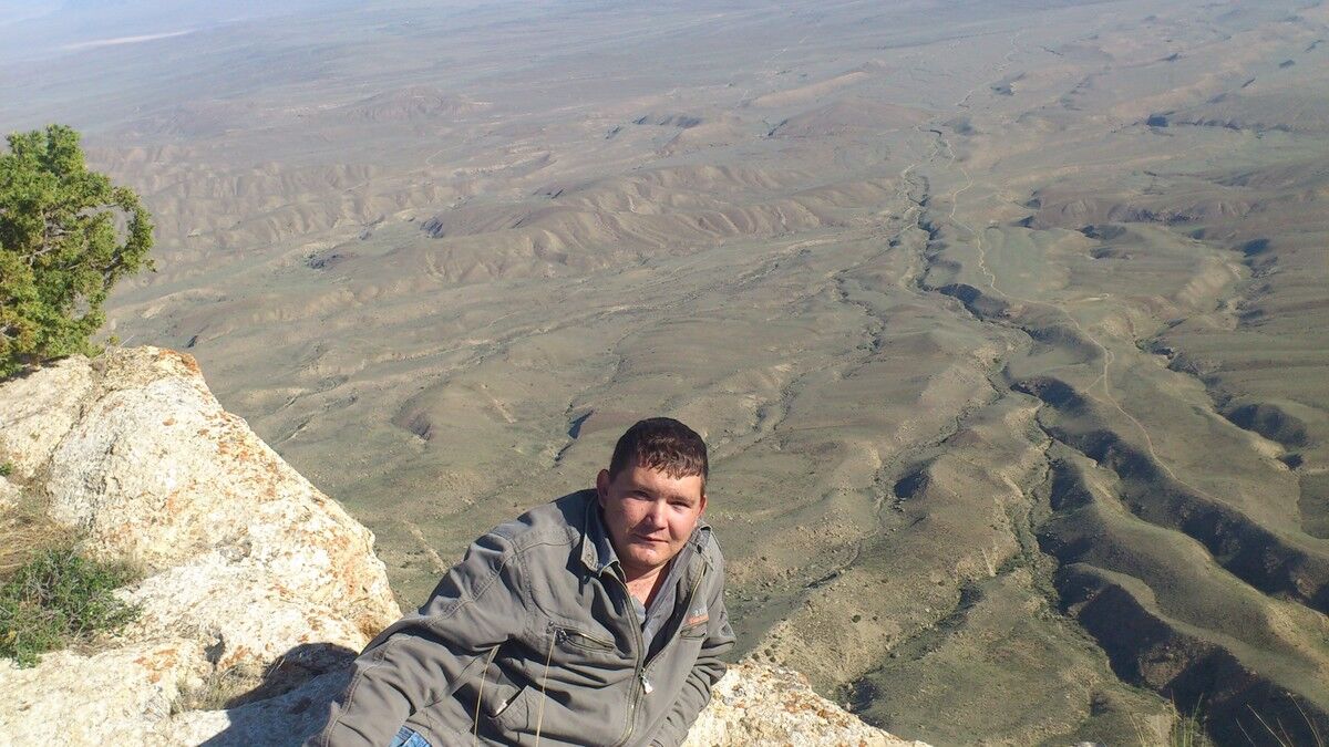  ,   Ivan, 37 ,   ,   , c 