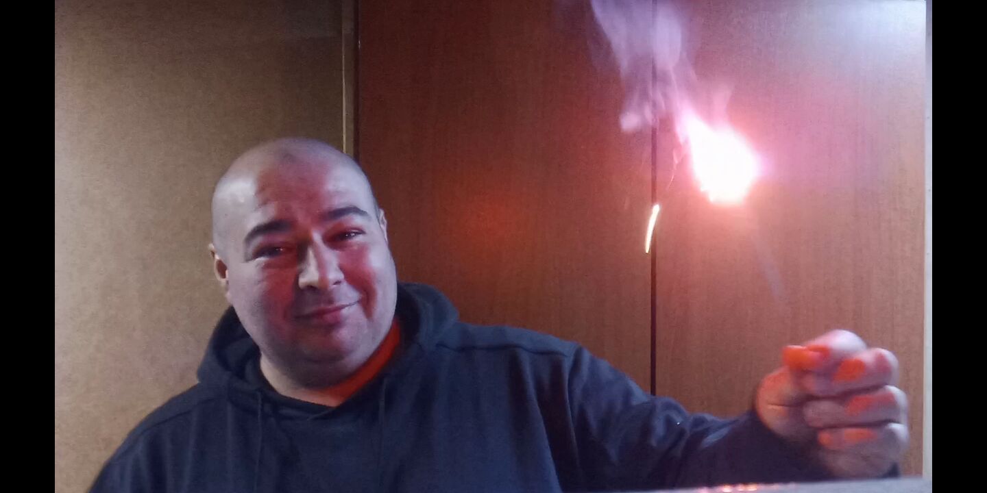  52750071  Nikolay, 40 ,    
