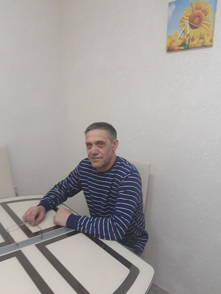  19028051  , 58 ,    -