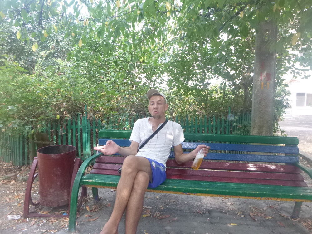  -,   , 44 ,     , c 