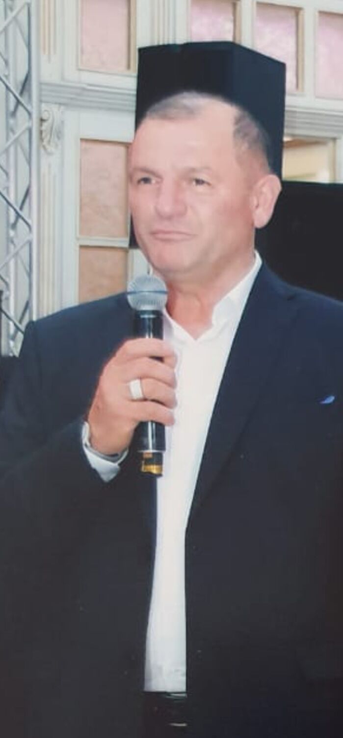  48964221  Shirvan, 53 ,    